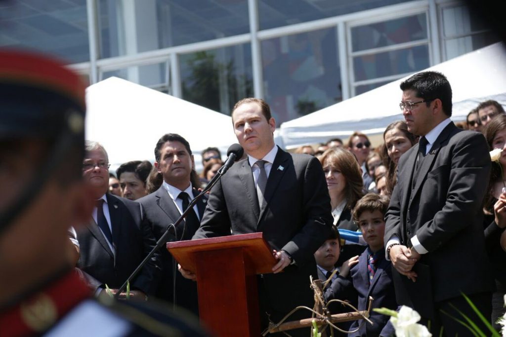 170429 ALVARO ARZÚ ESCOBAR HONRAS FÚNEBRES