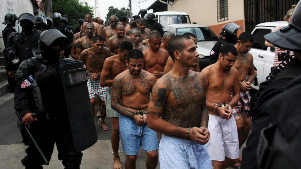 Denuncian a director de presidios por “violar” derechos de los reos 1 Maras salvatruchas