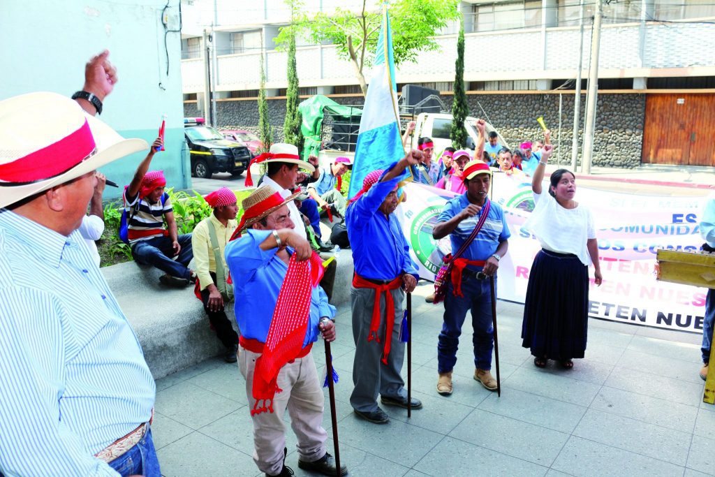 Comunidades q’ekchíes fueron recibidas en la CC 1 comunidades fueron recibidas por la CC