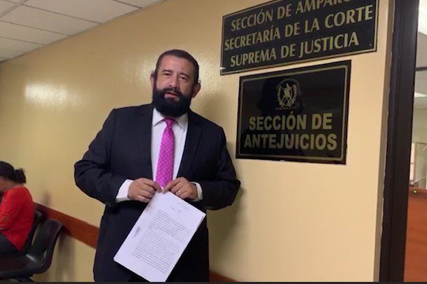 El doctor Otto Gómez ratifica denuncia contra Magistrados del TSE