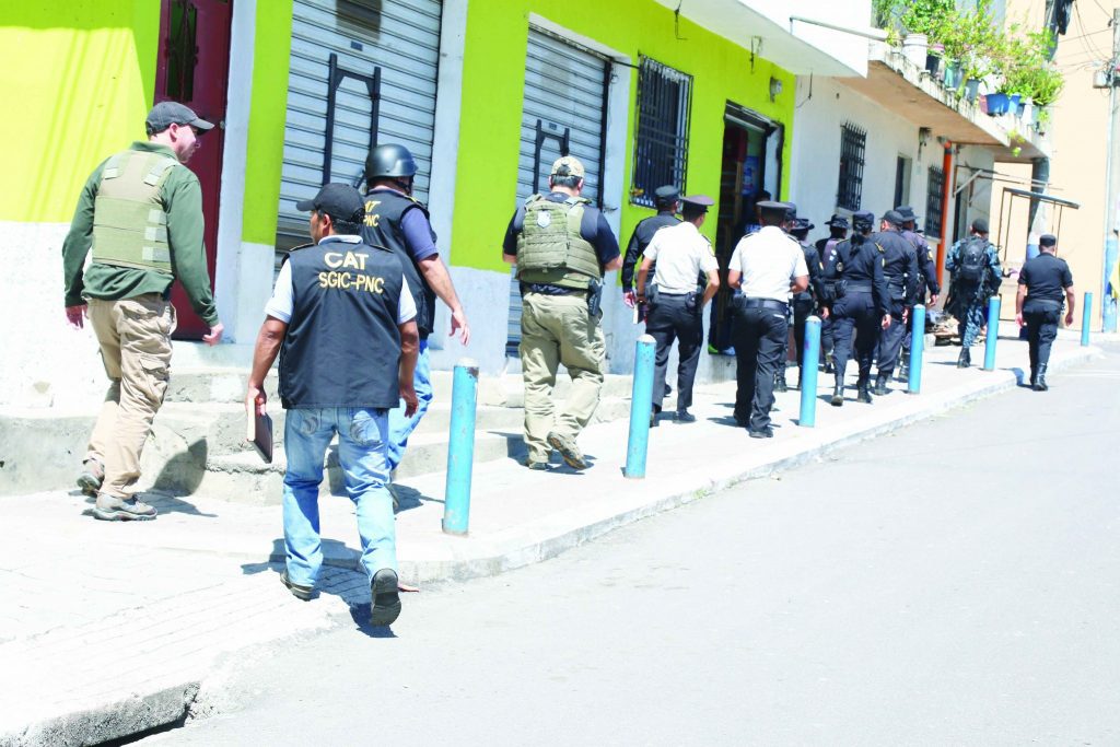 Retoman 16 casas que ocupaban pandilleros 1 F 2 PAG 6