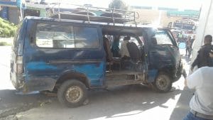 Ocho heridos al accidentarse microbús en Ciudad Peronia 2 accidente microbús