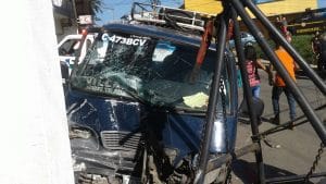 Ocho heridos al accidentarse microbús en Ciudad Peronia 5 accidente microbús