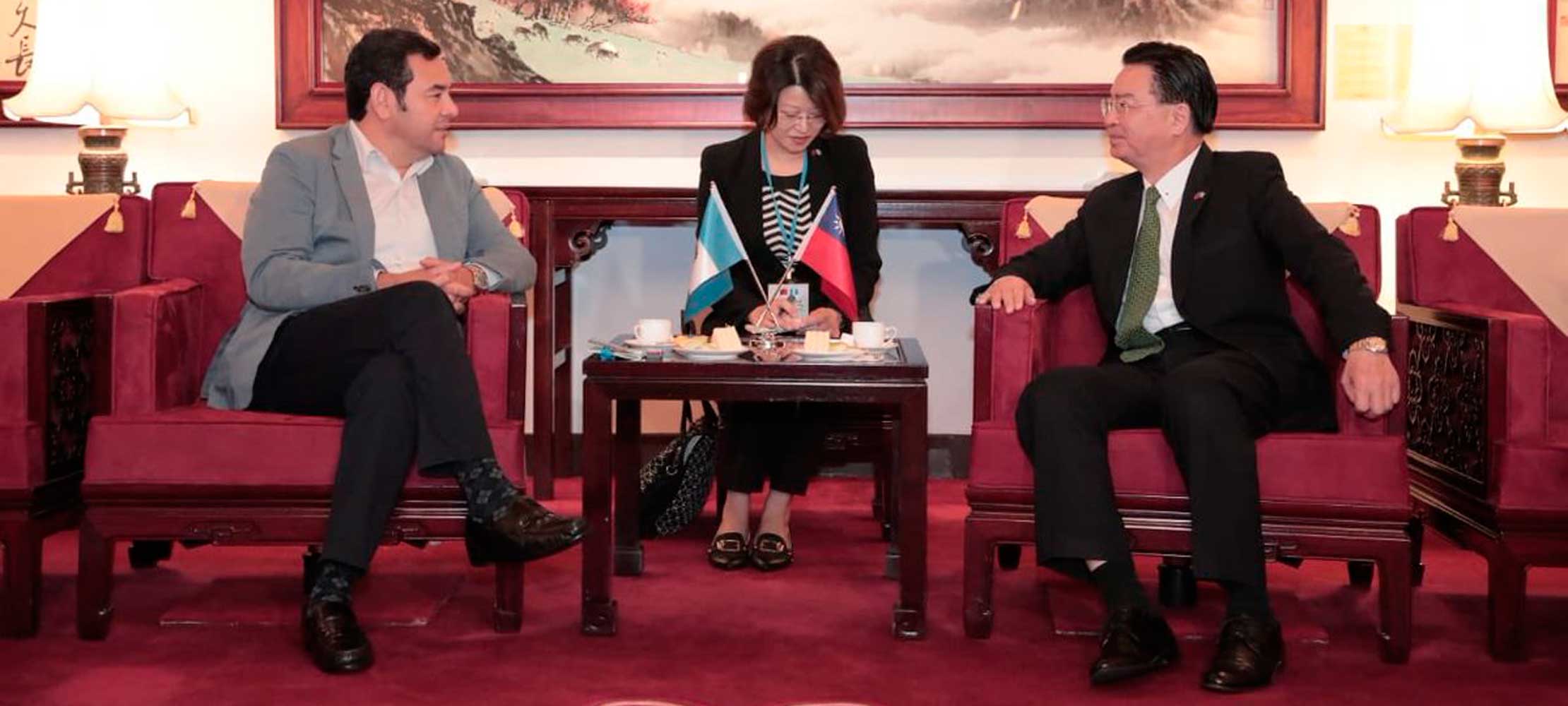 presidente morales llega a taiwan