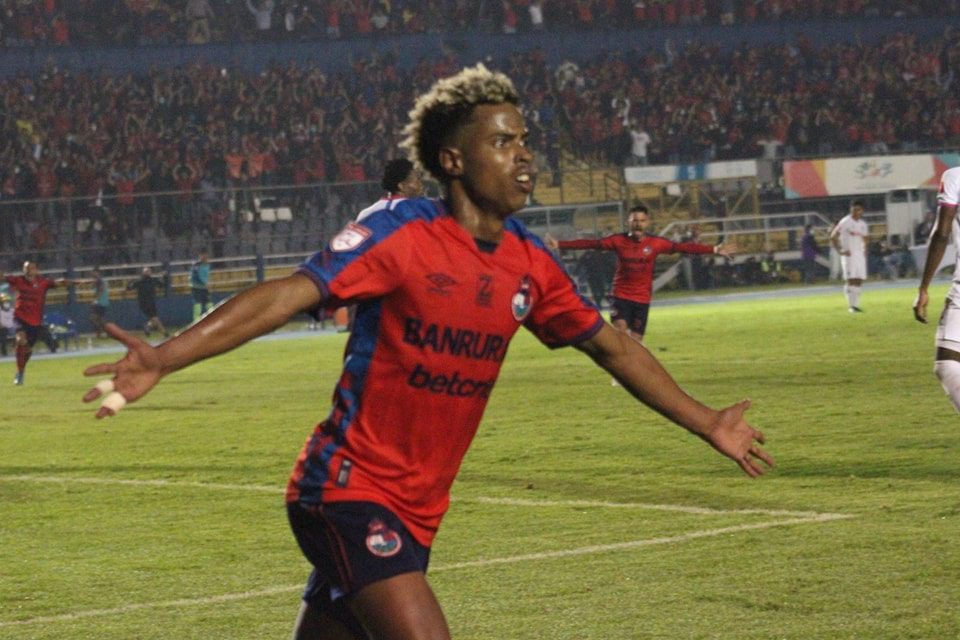 yasniel gol