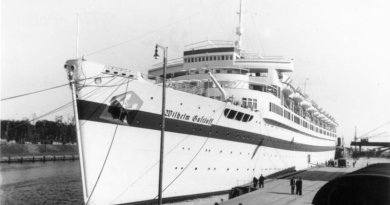 Bundesarchiv Bild 183 H27992 Lazarettschiff 22Wilhelm Gustloff22 in Danzig