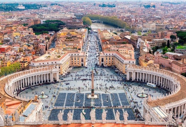 vaticano 1024x700 1 e1703463669730