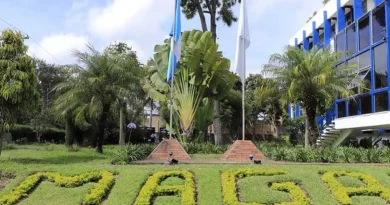 fotografía de la entrada del Ministerio de Agricultura MAGA.