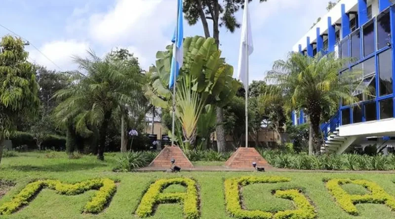 fotografía de la entrada del Ministerio de Agricultura MAGA.