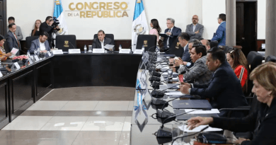diputados corruptos aprobando presupuesto 2026