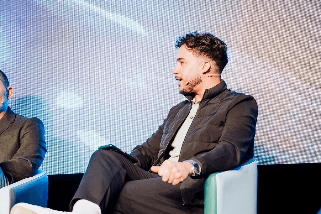 Un estratega discreto que conecta la tecnología con el espíritu de Ibiza 1 image 9