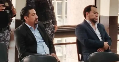 Juez concede arresto domiciliario a Luis Pacheco y Héctor Chaclán tras 15 meses en prisión preventiva Juez concede arresto domiciliario a Luis Pacheco y Héctor Chaclán tras 15 meses en prisión preventiva