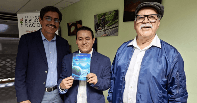 Presentación del libro “Esferas, petroglifos y calzadas: ingeniería ancestral de Costa Rica” Presentación del libro “Esferas, petroglifos y calzadas: ingeniería ancestral de Costa Rica”