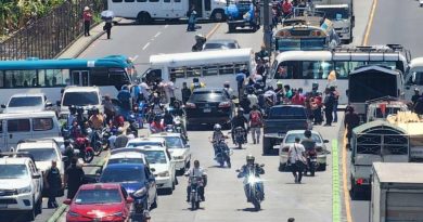 protestas en contra de Arévalo